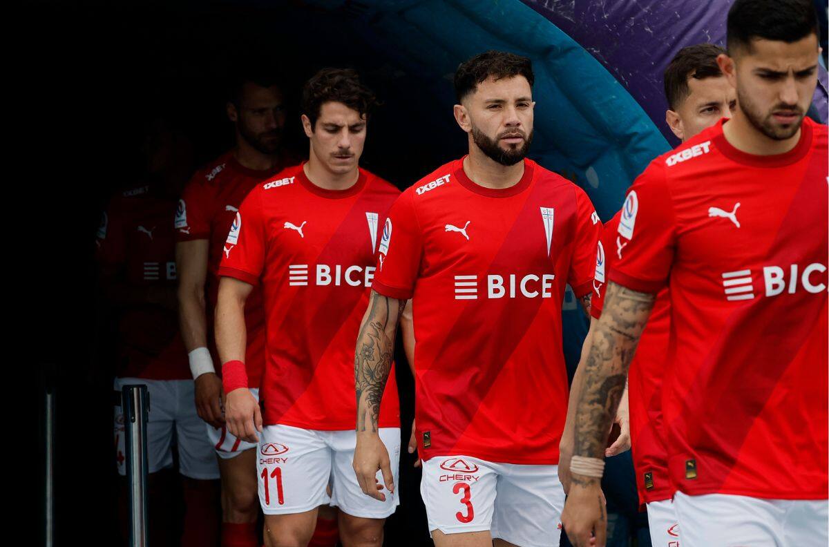 No solo el récord de Zampedri: todo lo que se juega la UC en este Clásico Universitario ante la U