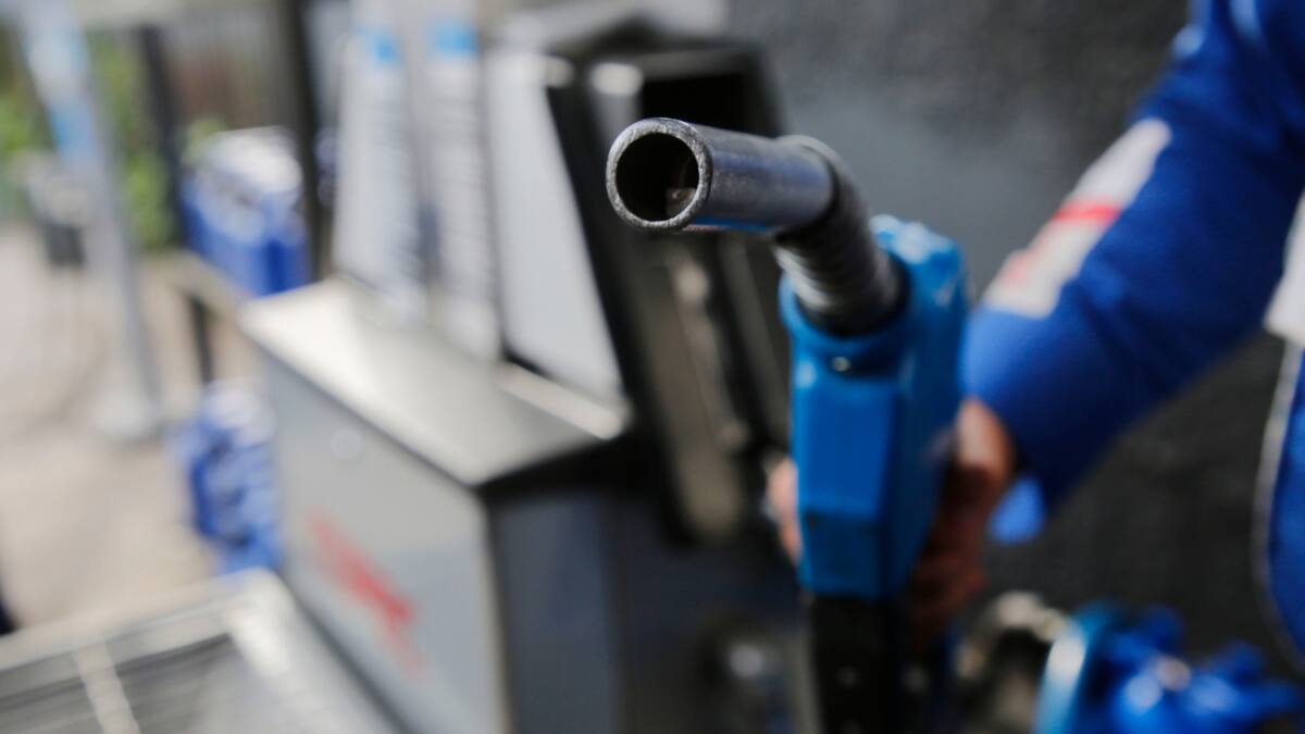Anuncian nueva alza en el precio de la parafina: subirá $15 por litro