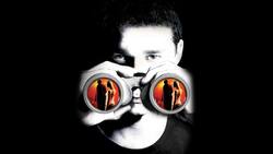 La adaptación de Alfred Hitchcock protagonizada por Shia LaBeouf que es tendencia en Netflix