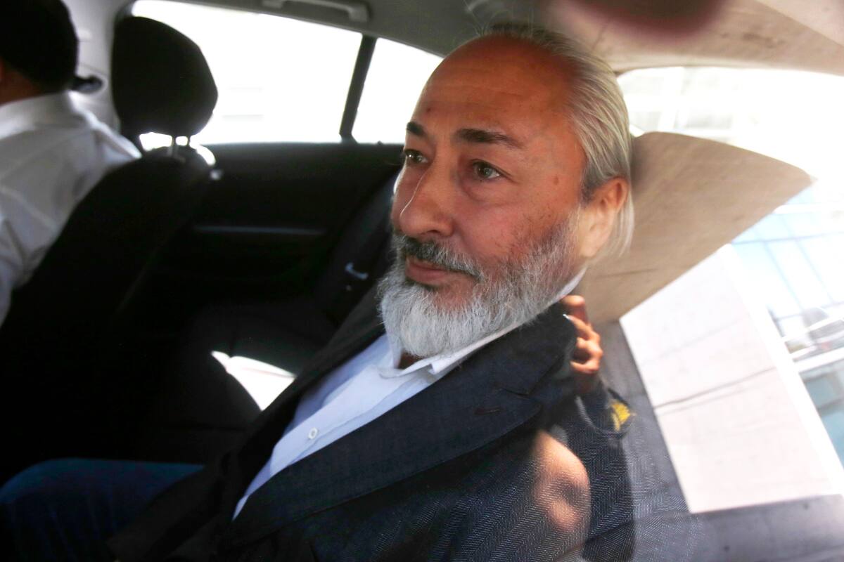 En “Mucho Gusto”, José Antonio Neme leyó parte del libro “Caso Relojes” de Laura Landaeta y Diego Ortiz, donde aparecen varios datos inéditos respecto a Parived y Tonka Tomicic. | Créditos: ATON