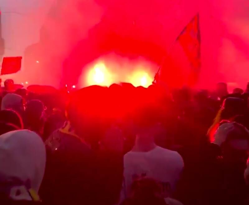 . La hinchada sigue festejando tras el ascenso a Serie A.