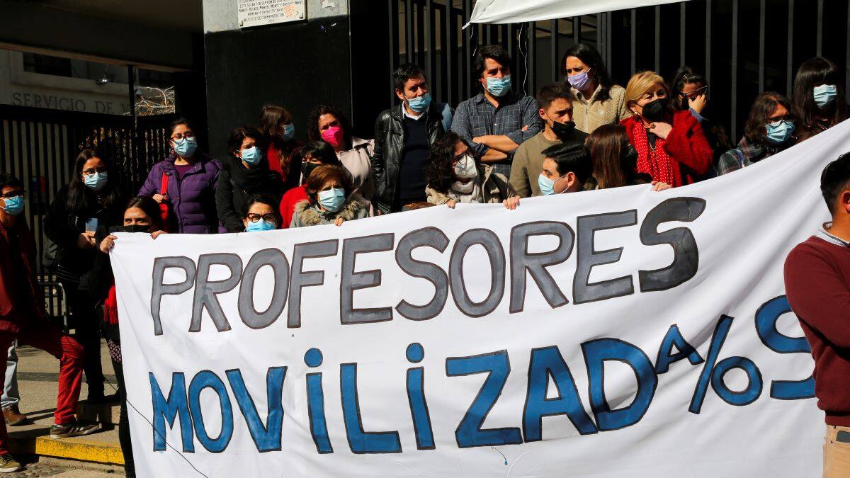 Paro de profesores en Atacama: ¿Qué son los SLEP y cuáles son las demandas de los docentes?