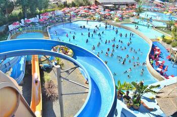 Parque Acuático Aviva: Revisa el valor de las entradas y el horario de funcionamiento de esta piscina ubicada en Santiago