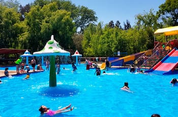 Parque acuático Don Yayo: Precios y cómo llegar a esta piscina ubicada a 45 minutos de Santiago