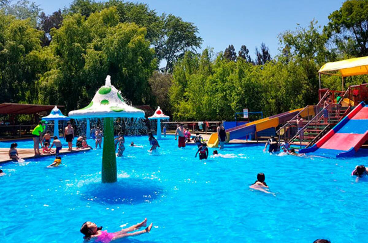En este parque acuático puedes pasar un día completo escapando del calor por solo $8.000