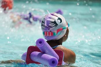 La comuna de la RM con un parque acuático móvil GRATIS: ¿Dónde estará esta semana y qué incluye?