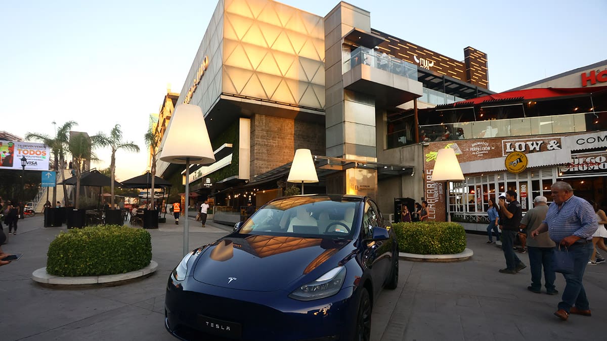 Tesla apunta más alto en Chile y abrirá nuevo punto de venta en Santiago