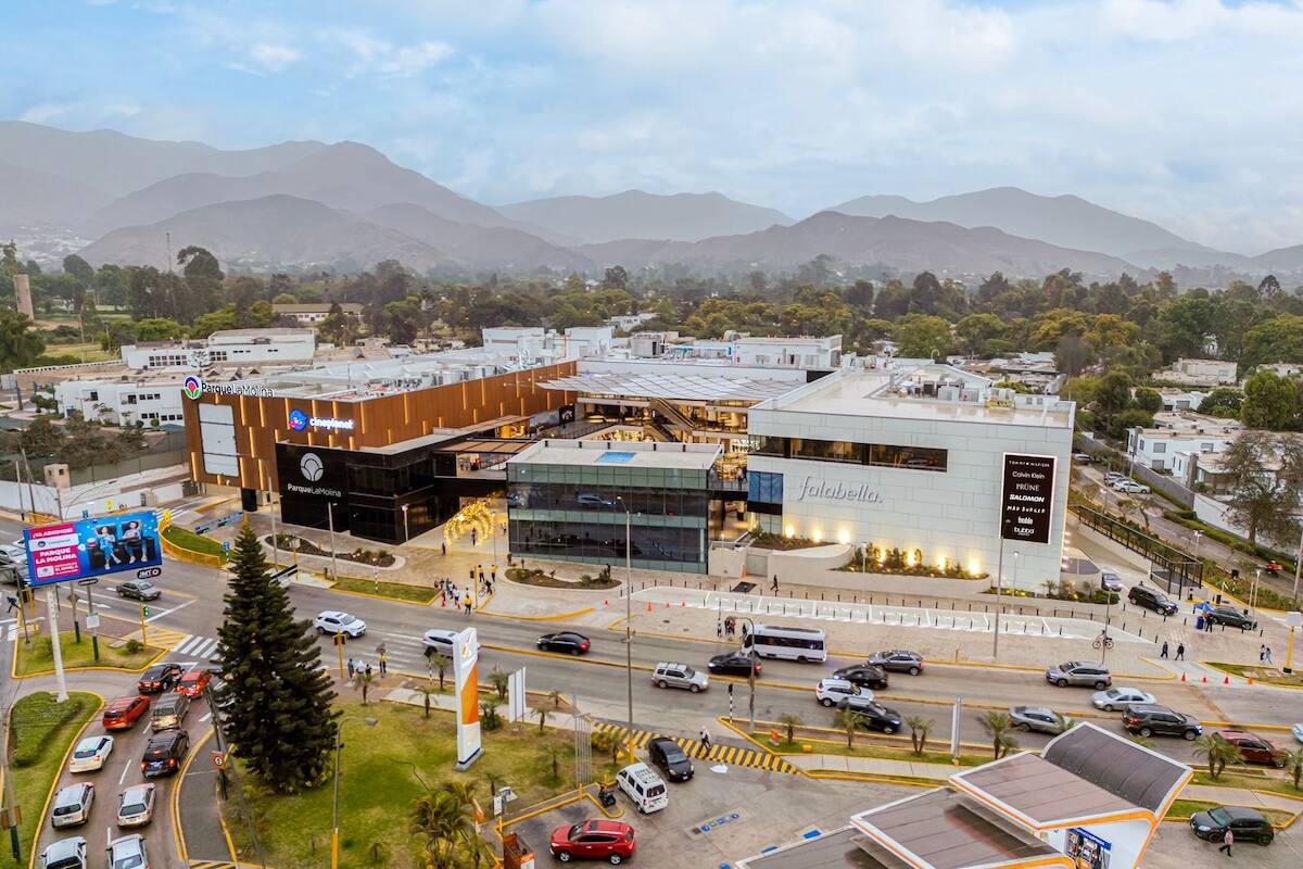 se instaló en Lima.