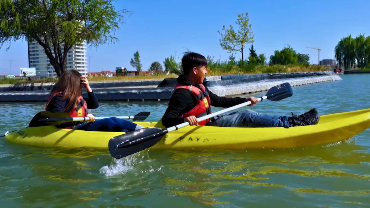 Ideal para capear el frío en otoño: El pulmón verde poco conocido de la RM que tiene una laguna gigante, ciclovías y entrada gratis