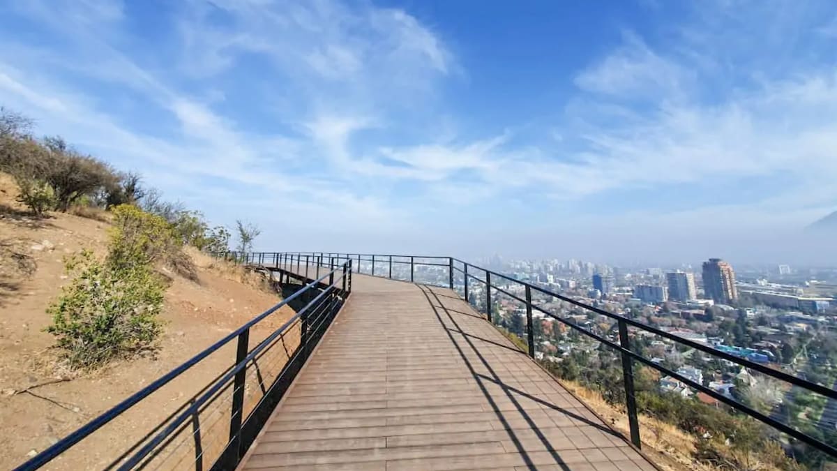 Es uno de los parques más grandes de Chile: el sorprendente pulmón verde de 520.000 m² que puedes visitar en otoño