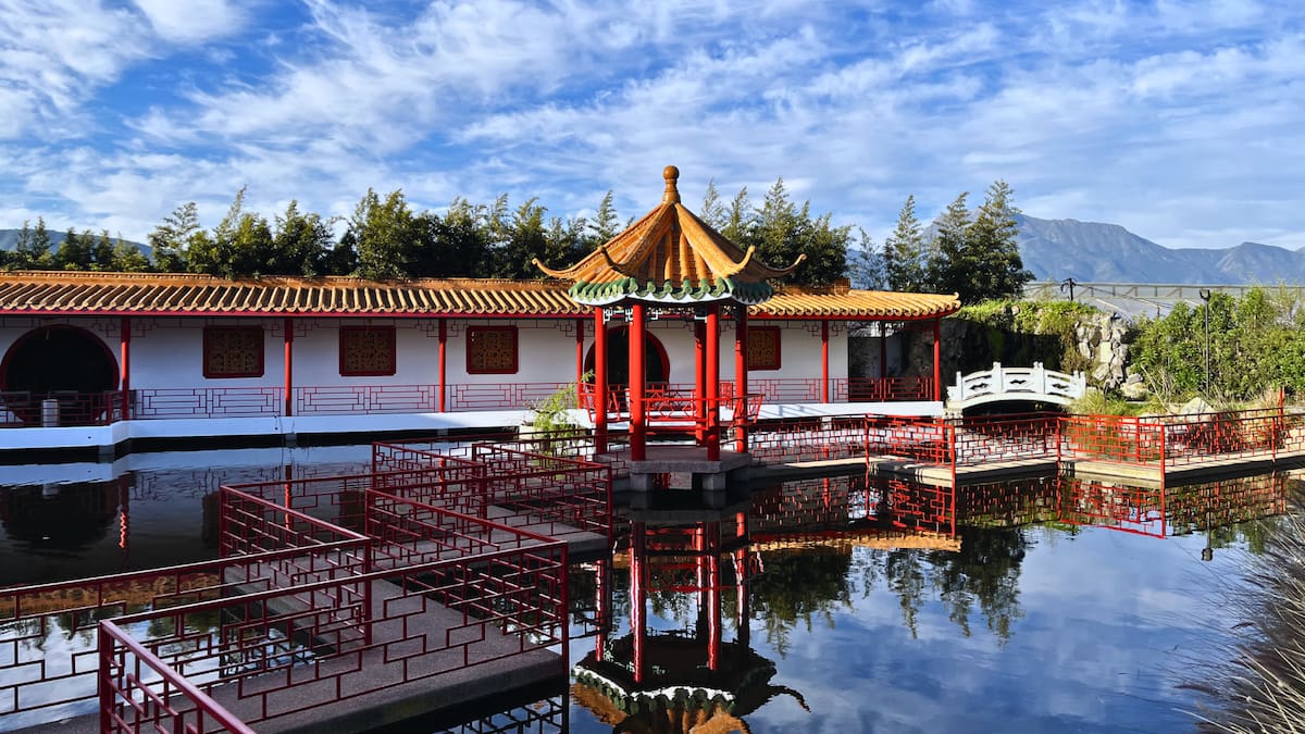 Un viaje a China sin salir de Chile: el espectacular parque cerca de Santiago que es un panorama ideal para hacer en otoño