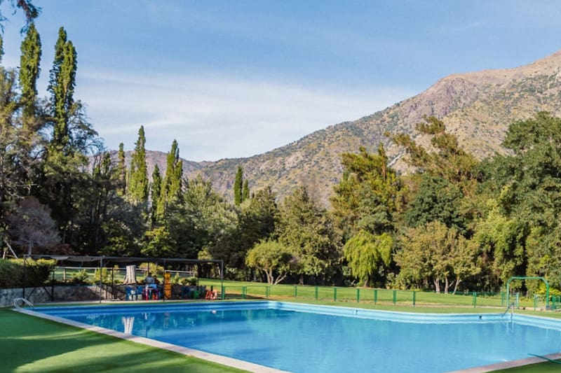 Está a solo 1 hora del centro de Santiago.
Créditos: Parques Los Héroes.