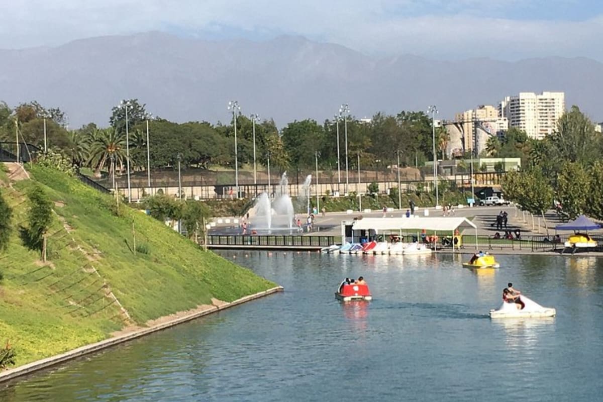 Ciclovías junto al río y una laguna artificial para un paseo inolvidable.