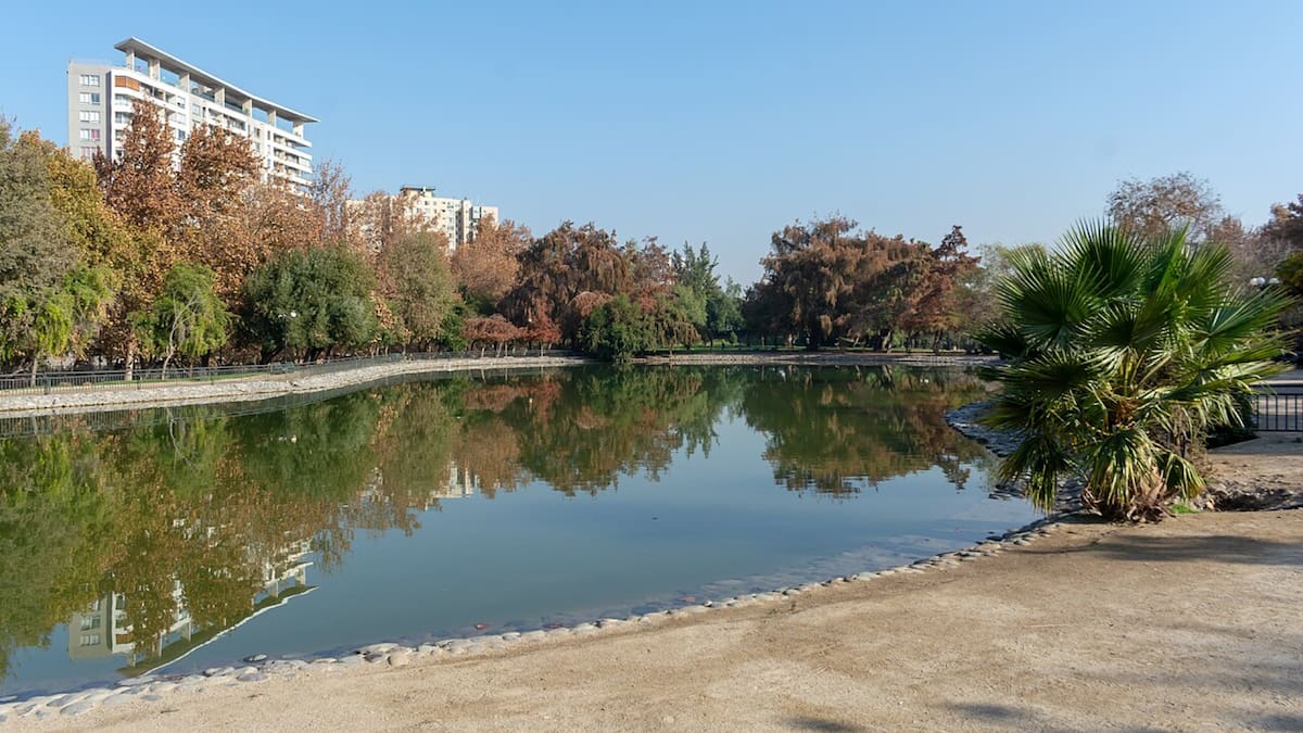 El extenso pulmón verde que puedes visitar gratis en Santiago y que tiene el skatepark más grande de la RM: pocos lo conocen