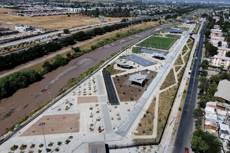 Este novedoso sitio de recreación contará con dos canchas de fútbol profesional.