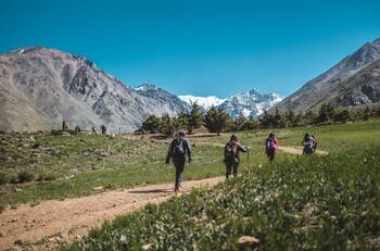 Ideales para visitar en primavera: 5 mejores parques ubicados en la Región Metropolitana