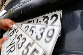Estas son las multas que puedes recibir por manejar un vehículo sin patente