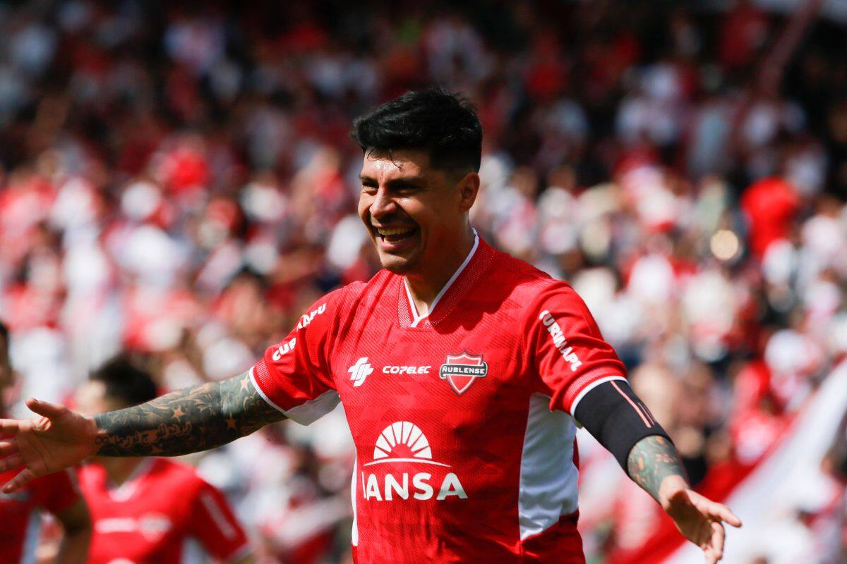 El delantero anotó 15 goles con Ñublense en 2023. Foto: Agencia Aton.