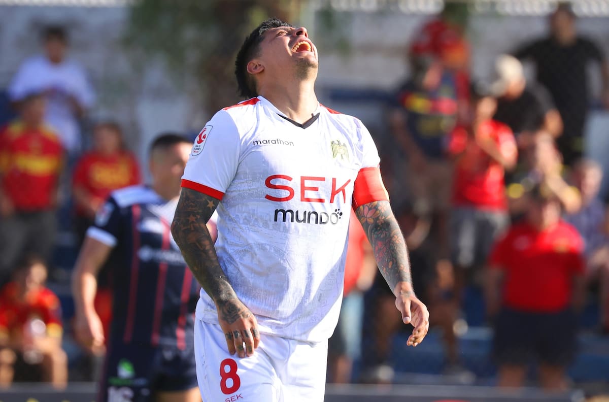 Unión Española explota contra el arbitraje tras su primera derrota del año en Primera B: “Fue notorio”