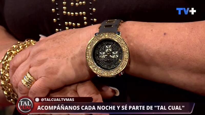 Lució lujoso reloj en "Tal Cual".