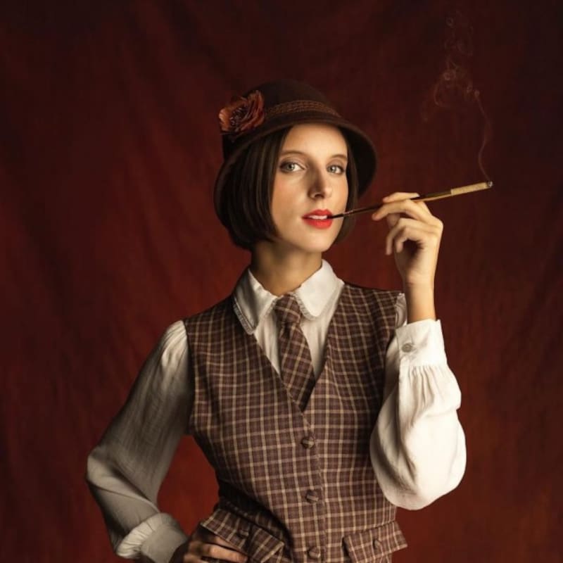 Paula Luchsinger es Lucrecia Santa María. Créditos: Mega