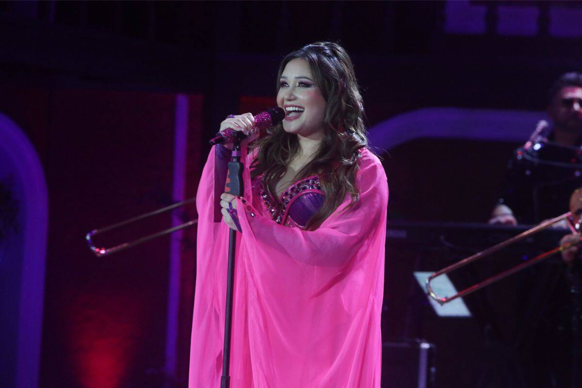 La cantante deleitó al Patagual con su presentación.