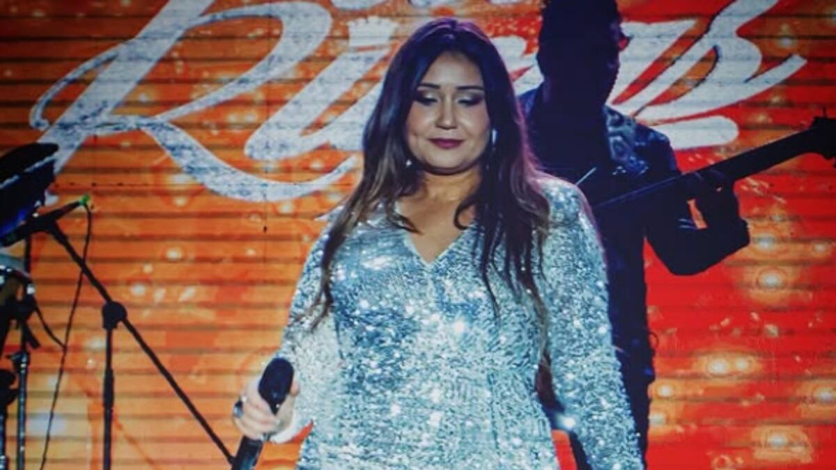 Quién es Paula Rivas, cantante y reina de la cumbia chilena