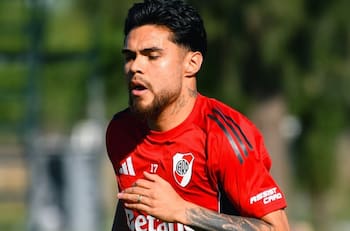 Cortado y sin ofertas: el complejo panorama de Paulo Díaz en River Plate