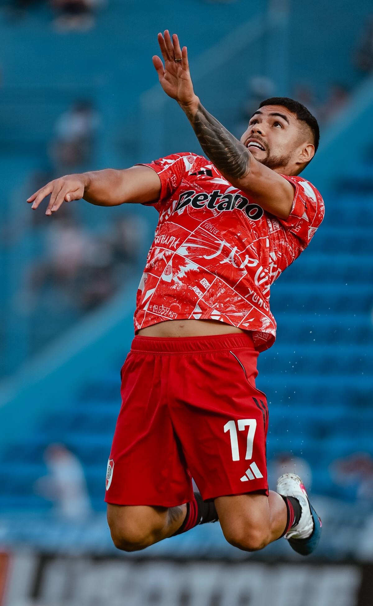 Paulo Díaz en el precalentamiento de la derrota ante Vélez. Foto: instagram RiverPlate