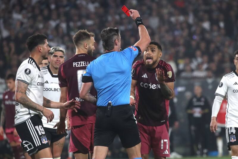 fue expulsado ante Colo Colo por Copa Libertadores.