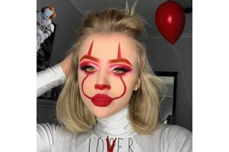 Solo se requiere pintura roja para recrear este maquillaje. 
Créditos: Pinterest.