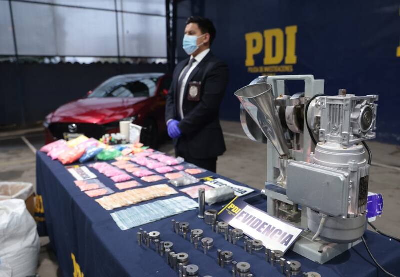 La PDI logró desmantelar 2 laboratorios donde se fabricaba éxtasis de manera "artesanal". | Foto: Comunicaciones PDI