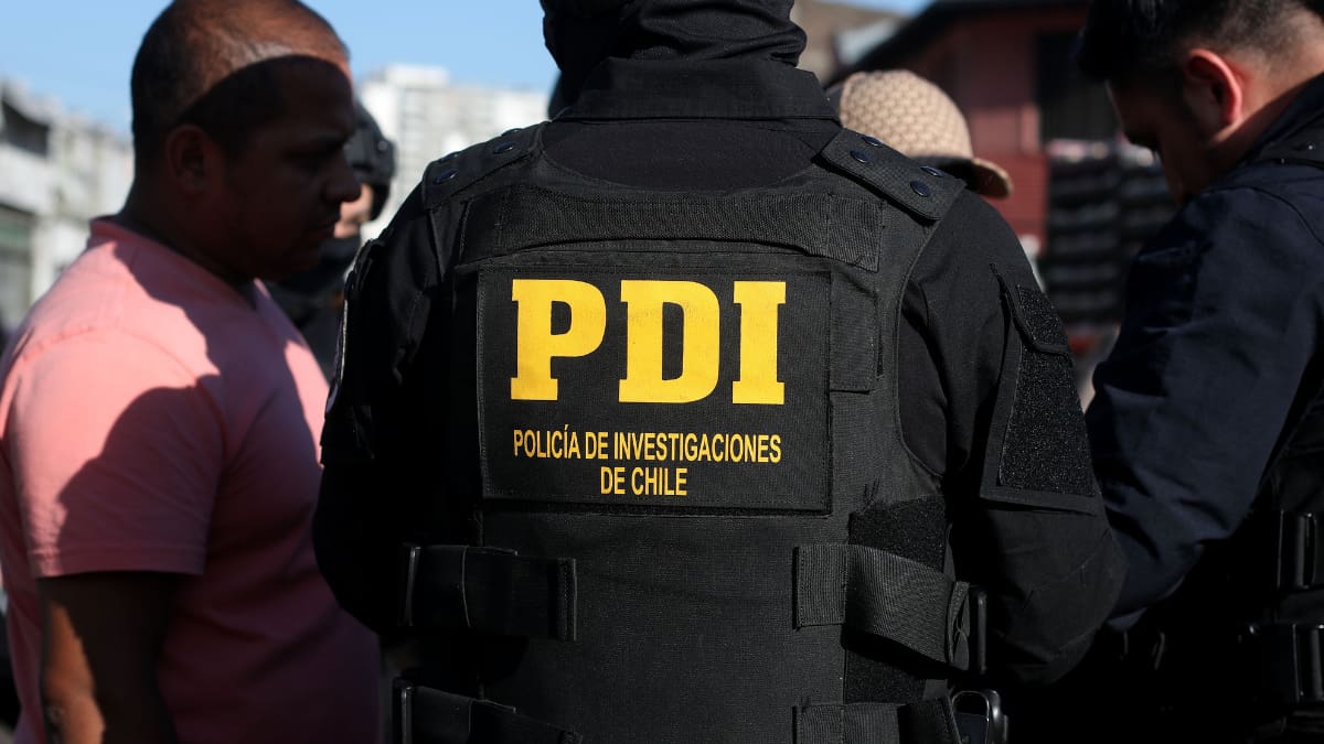 PDI tiene ofertas de trabajo para civiles: Sueldos superan los $2 millones