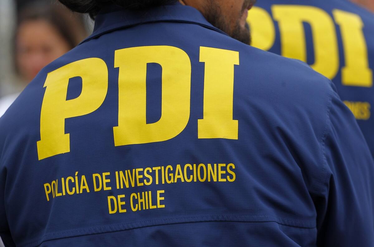 Así puedes postular para convertirte en un agente de la PDI: sueldos parten en $1.000.000
