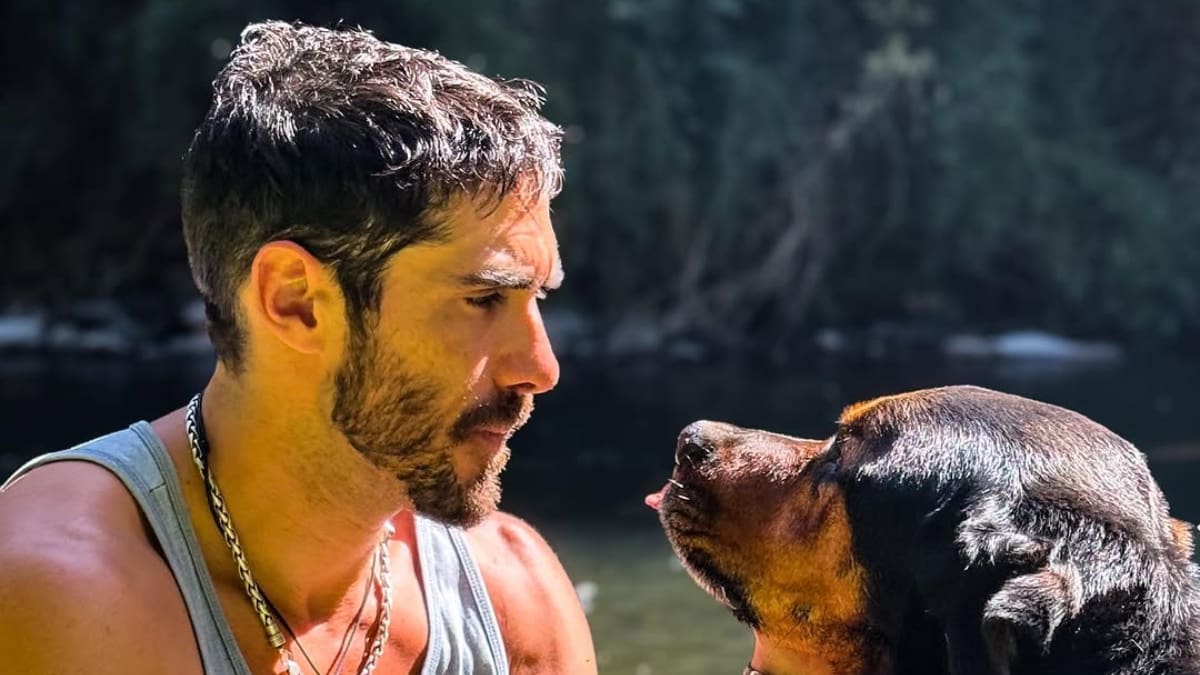 “Días pesados”: Pedro Astorga preocupa por su salud tras foto desde el hospital