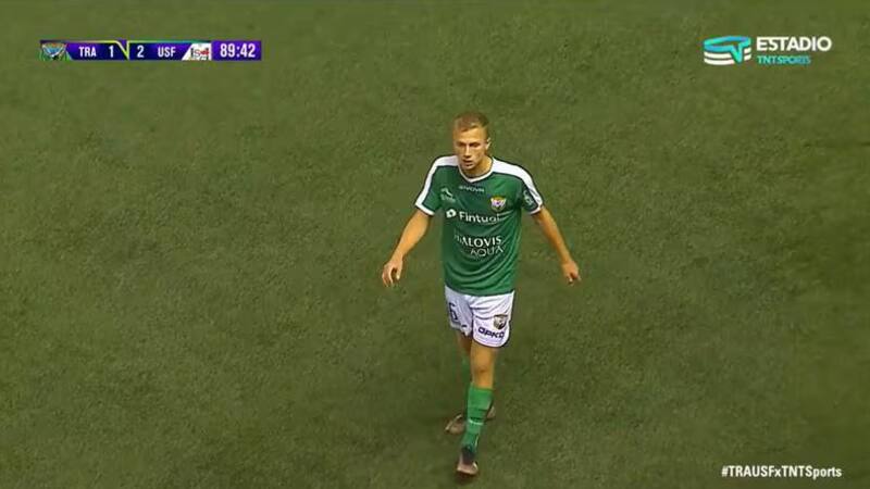 El primer clásico profesional de Pedro Cisternas con la camiseta del Trasandino