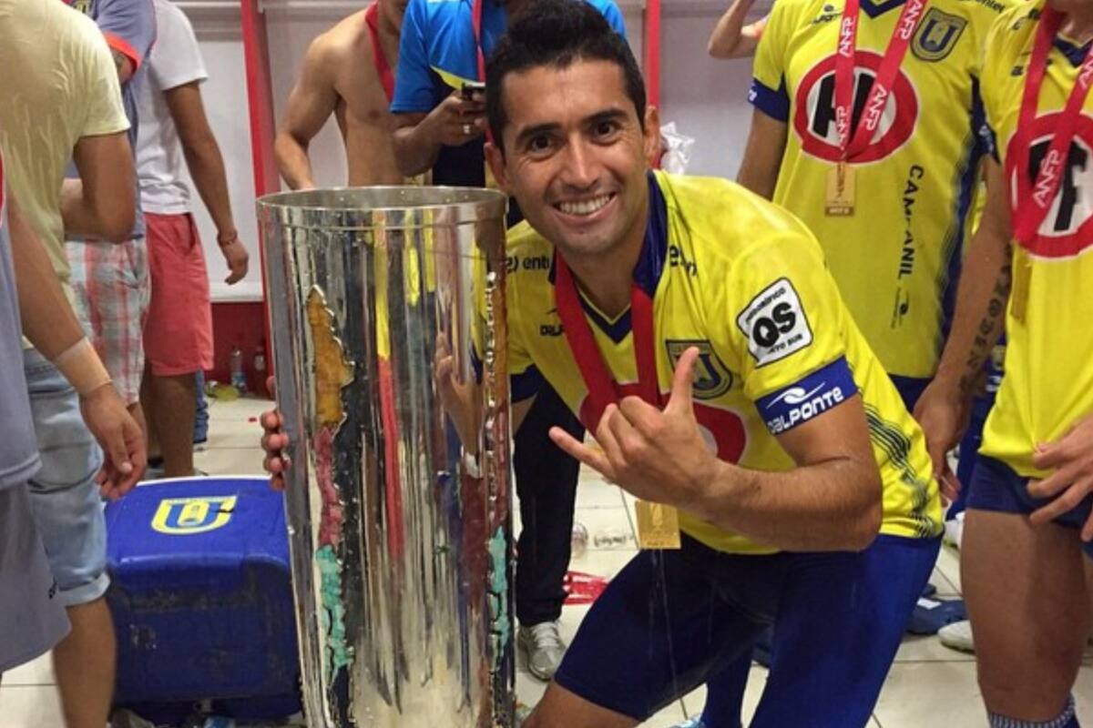 Pedro Muñoz no llegó a Colo Colo pero la rompió con la camiseta del Campanil.