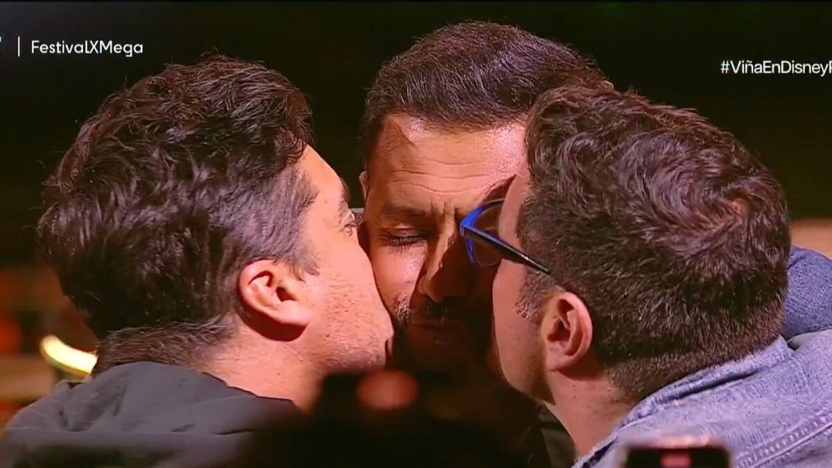 VIDEO | El “beso de a tres” de Pancho Saavedra, Jorge Zabaleta y Pedro Ruminot en el Festival de Viña 2025