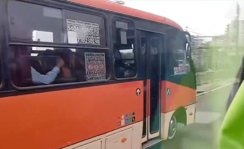 Captan a micrero de Valparaíso a exceso de velocidad.