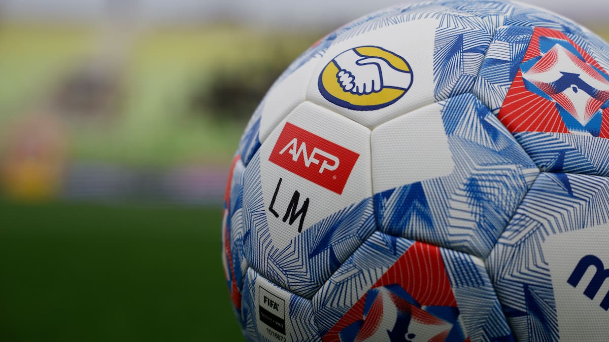 Domingo de Superclásico: los 5 partidos del fútbol chileno que se juegan hoy y cómo verlos en vivo