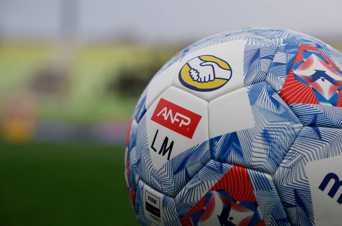 Domingo de Superclásico: los 5 partidos del fútbol chileno que se juegan hoy y cómo verlos en vivo