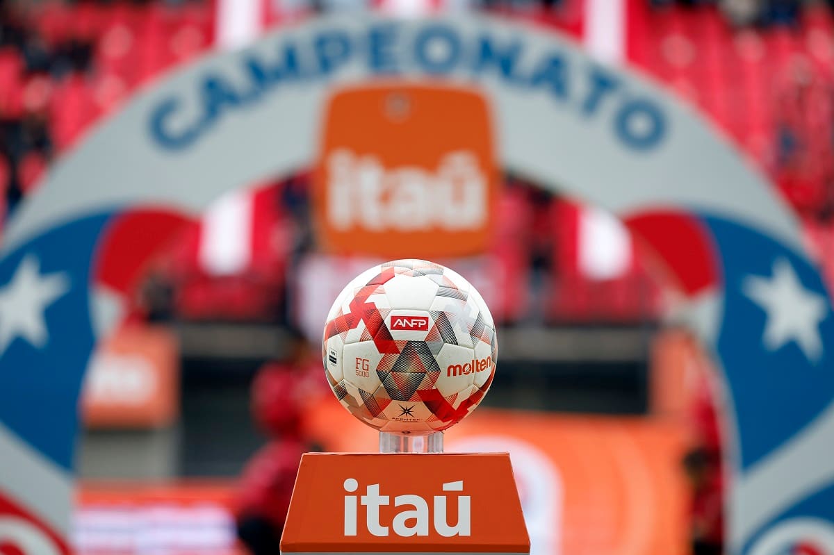 Pelota del Campeonato Nacional. Agencia Aton