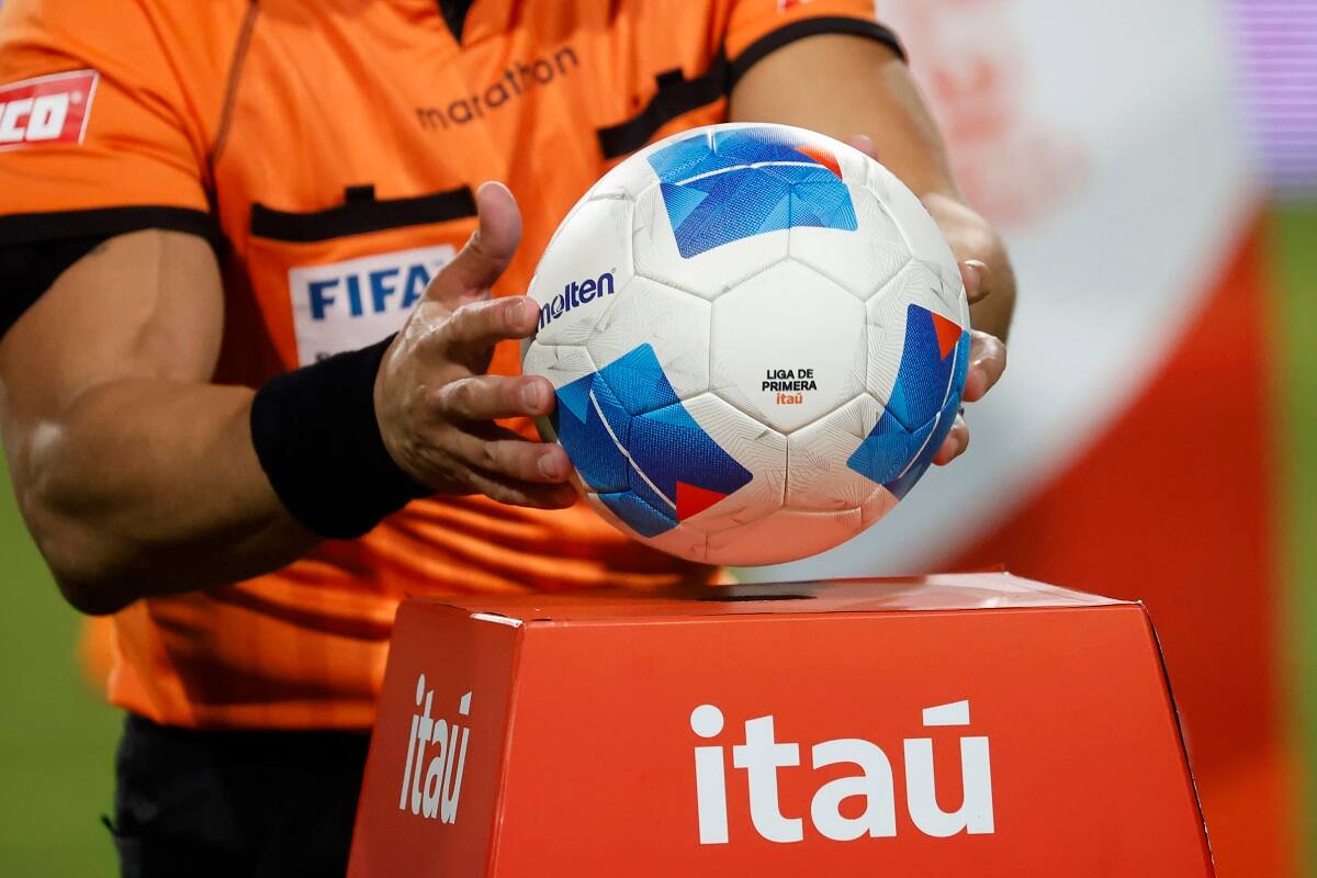 Pelota del Campeonato Nacional. Agencia Aton