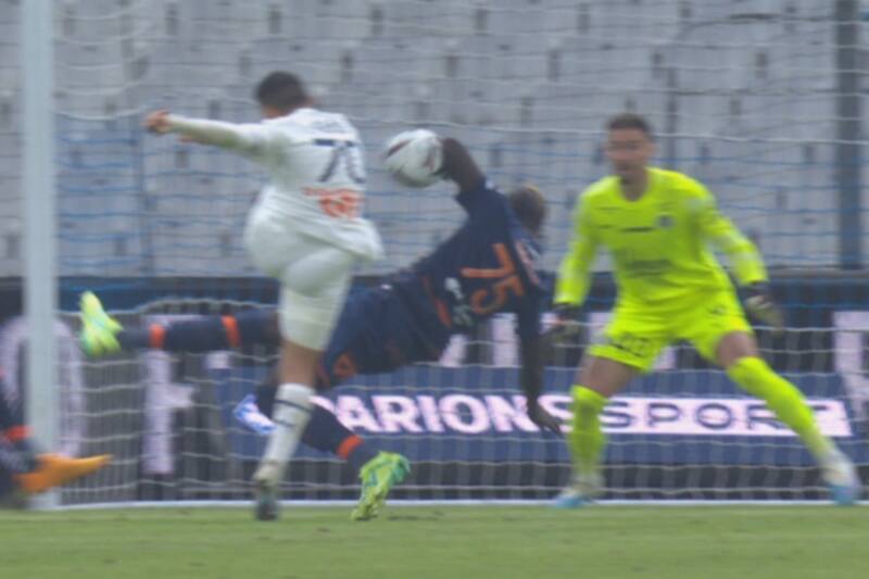 Remate de Alexis Sánchez y penal para Olympique de Marsella.
