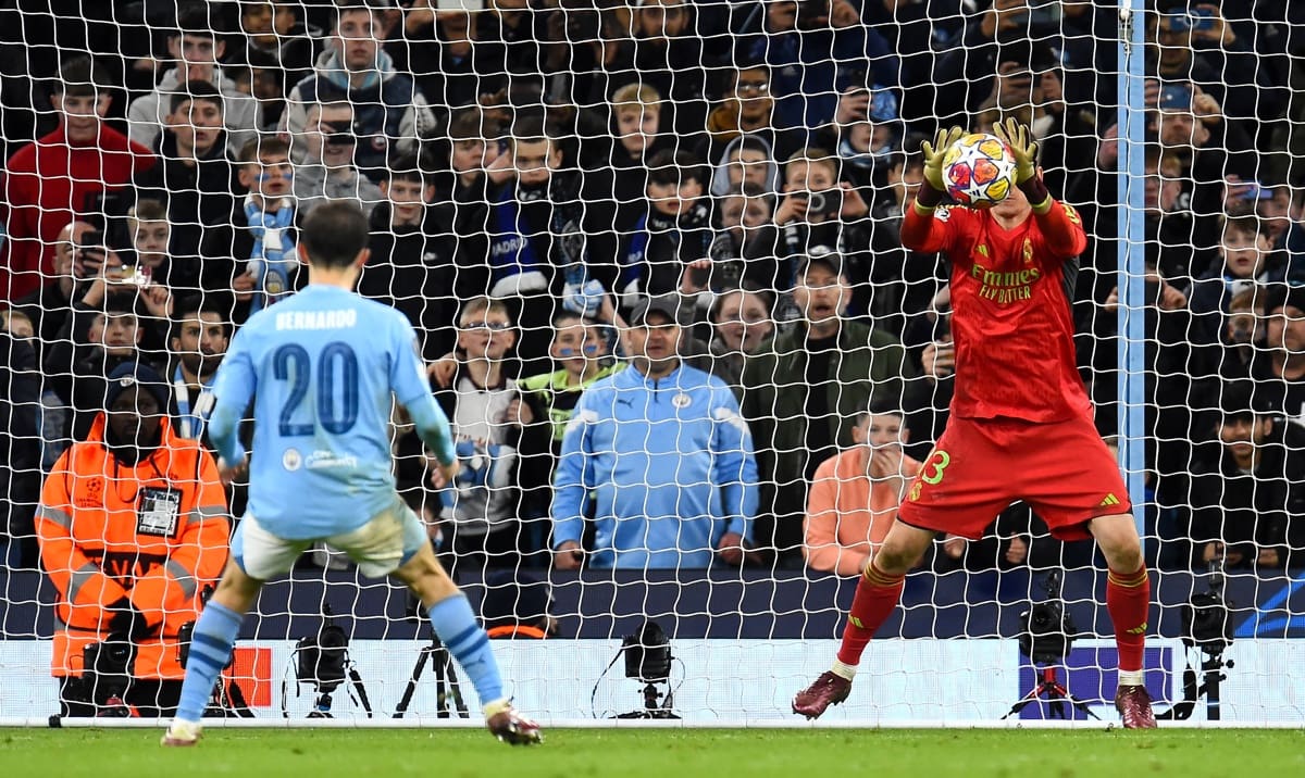 Penal de Bernardo Silva vs Real Madrid. EFE