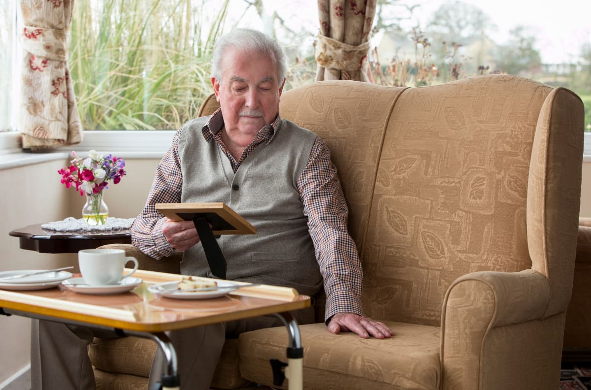 Adultos mayores de 55 años pueden recibir hasta $134.000 mensuales extra del IPS: solicítalos así