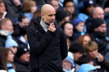 Todo mal en el City: Sigue sin ganar y una de sus figuras se enojó con Pep Guardiola