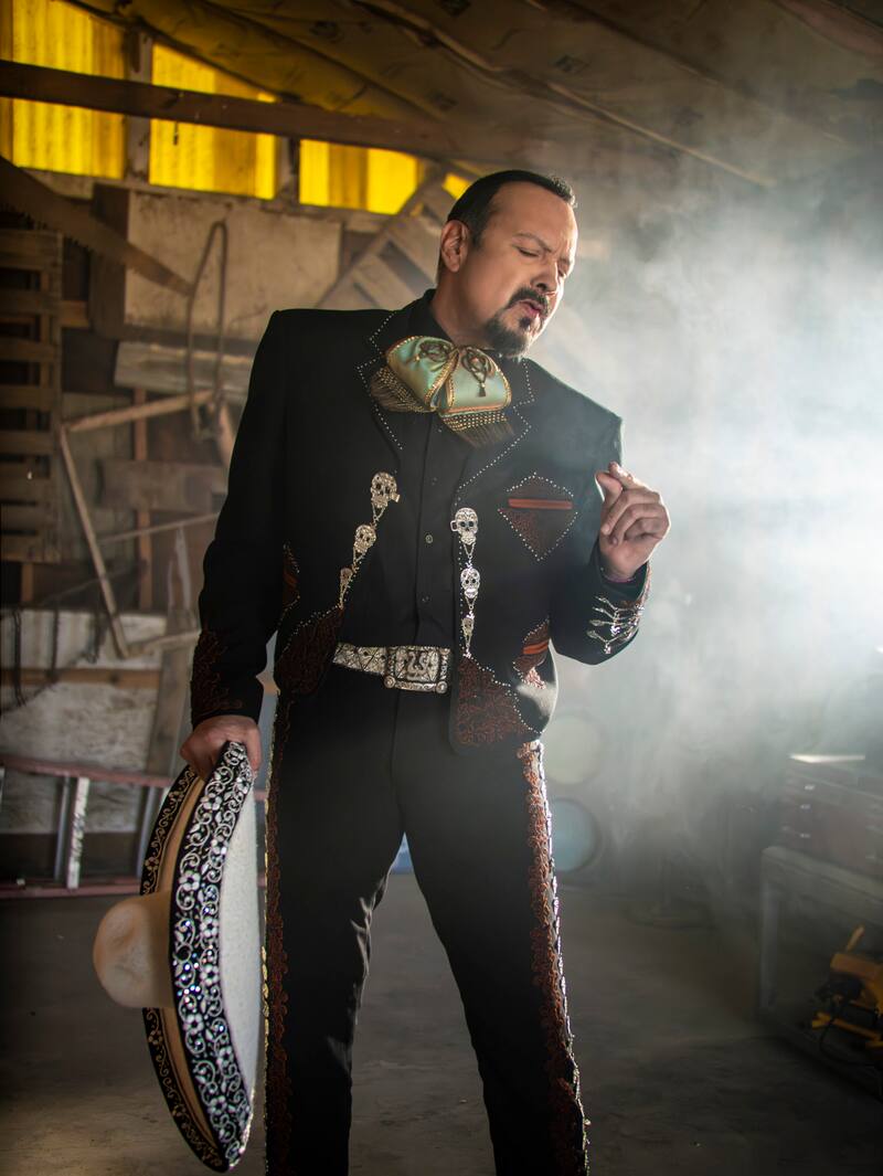 Pepe Aguilar lanzará su nuevo disco el 24 de mayo.