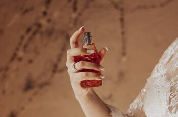 10 perfumes en oferta en Ripley para el Día de la Madre: ahorra hasta un 42%