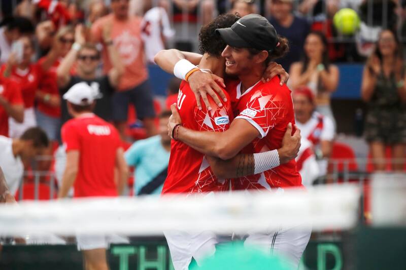 venció a Chile en dobles de la Copa Davis.